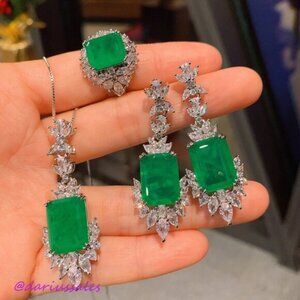 925 Sterling Silver Emerald Gemstone Necklace Pendant Earrings Set
